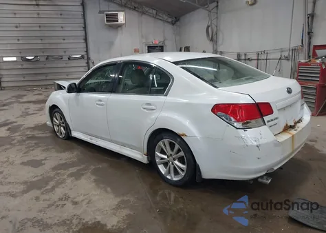 2013 Subaru Legacy 2.5I Premium из США, поврежденный, VIN 4S3BMBC69D3034693